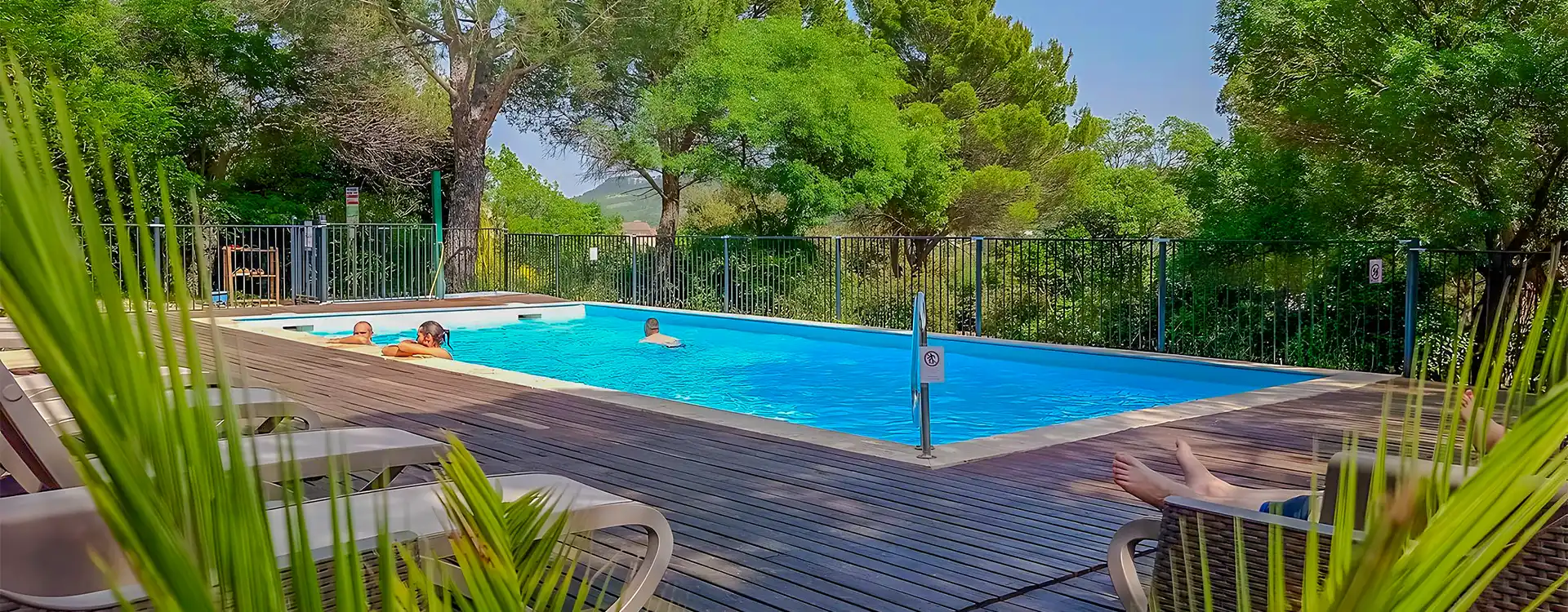 camping piscine decouverte saint chinian